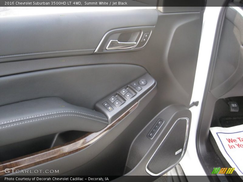 Summit White / Jet Black 2016 Chevrolet Suburban 3500HD LT 4WD