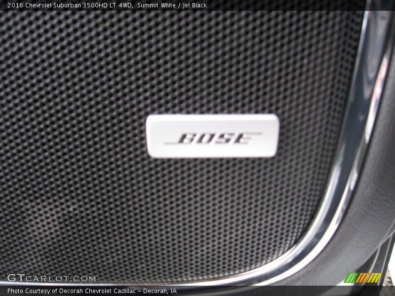 Summit White / Jet Black 2016 Chevrolet Suburban 3500HD LT 4WD