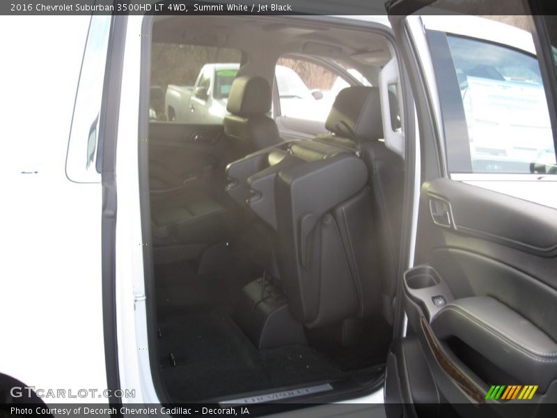 Summit White / Jet Black 2016 Chevrolet Suburban 3500HD LT 4WD