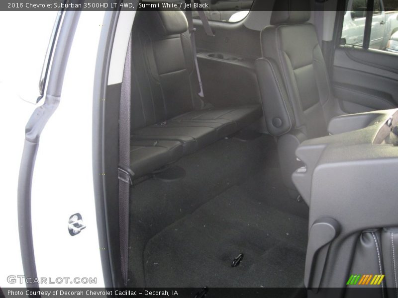 Summit White / Jet Black 2016 Chevrolet Suburban 3500HD LT 4WD