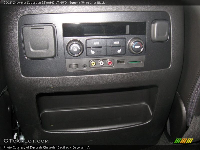 Summit White / Jet Black 2016 Chevrolet Suburban 3500HD LT 4WD