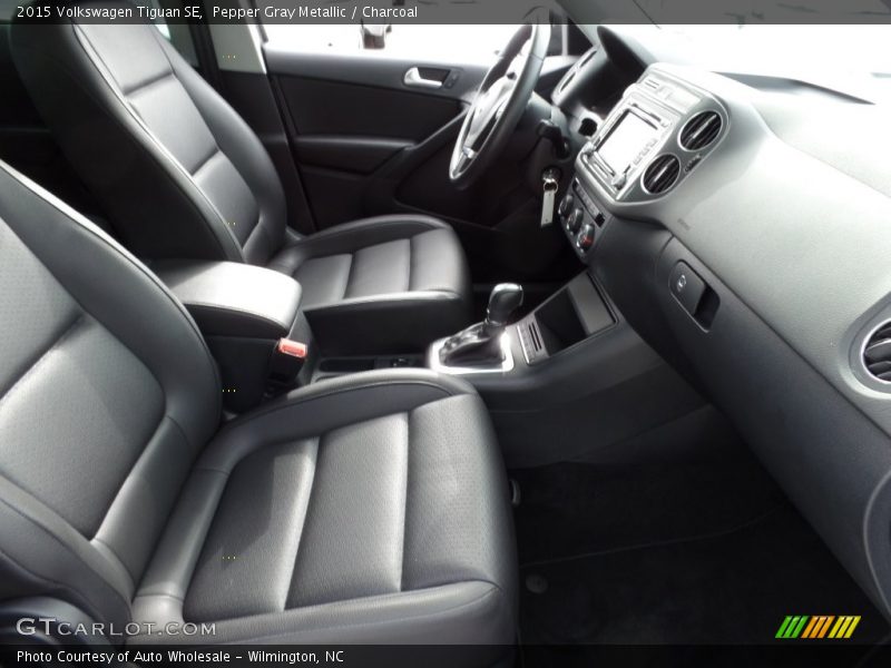 Pepper Gray Metallic / Charcoal 2015 Volkswagen Tiguan SE
