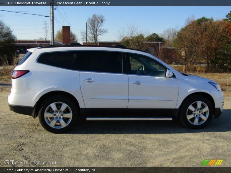 Iridescent Pearl Tricoat / Ebony 2016 Chevrolet Traverse LTZ