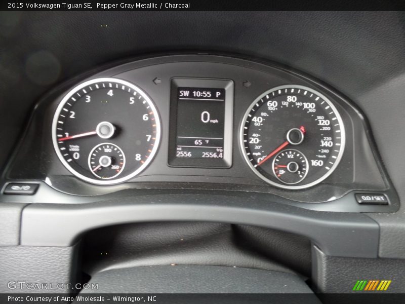 Pepper Gray Metallic / Charcoal 2015 Volkswagen Tiguan SE