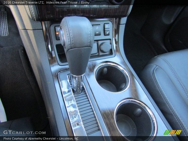Iridescent Pearl Tricoat / Ebony 2016 Chevrolet Traverse LTZ