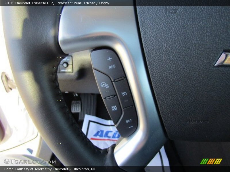 Iridescent Pearl Tricoat / Ebony 2016 Chevrolet Traverse LTZ