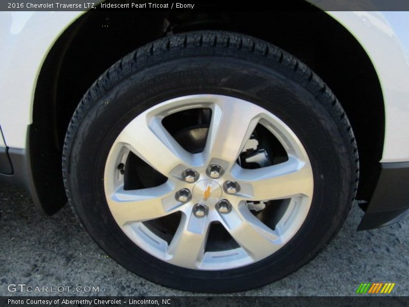 Iridescent Pearl Tricoat / Ebony 2016 Chevrolet Traverse LTZ