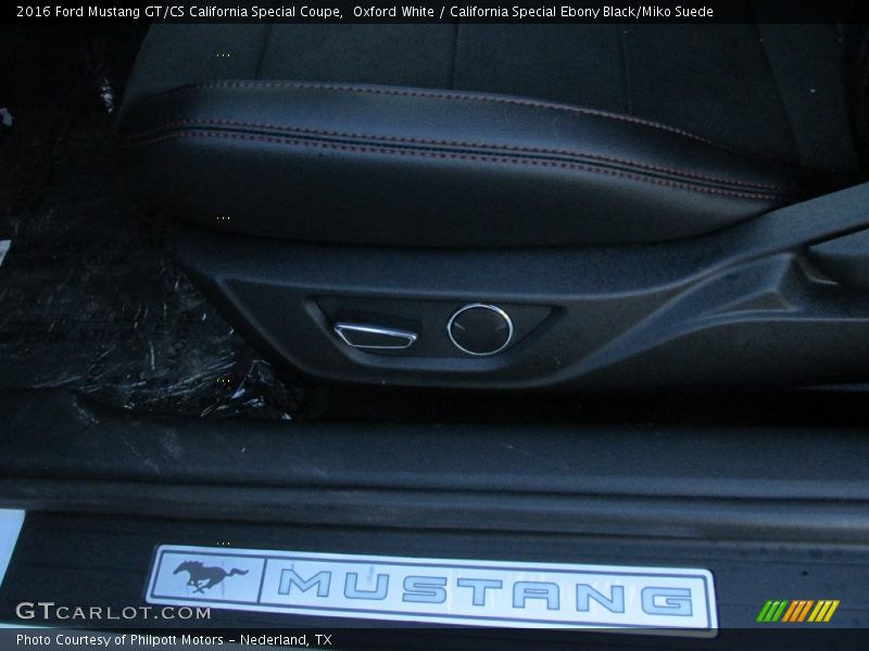 Oxford White / California Special Ebony Black/Miko Suede 2016 Ford Mustang GT/CS California Special Coupe