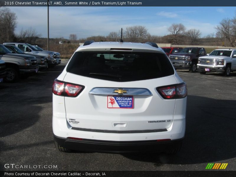 Summit White / Dark Titanium/Light Titanium 2016 Chevrolet Traverse LT AWD