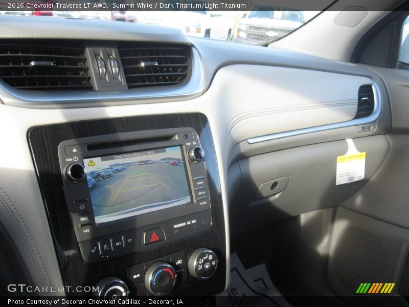 Summit White / Dark Titanium/Light Titanium 2016 Chevrolet Traverse LT AWD