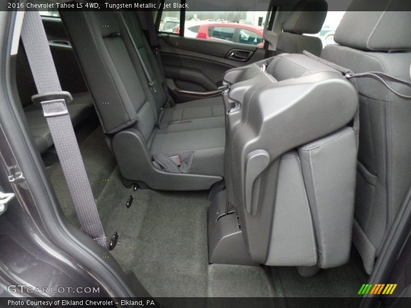 Tungsten Metallic / Jet Black 2016 Chevrolet Tahoe LS 4WD
