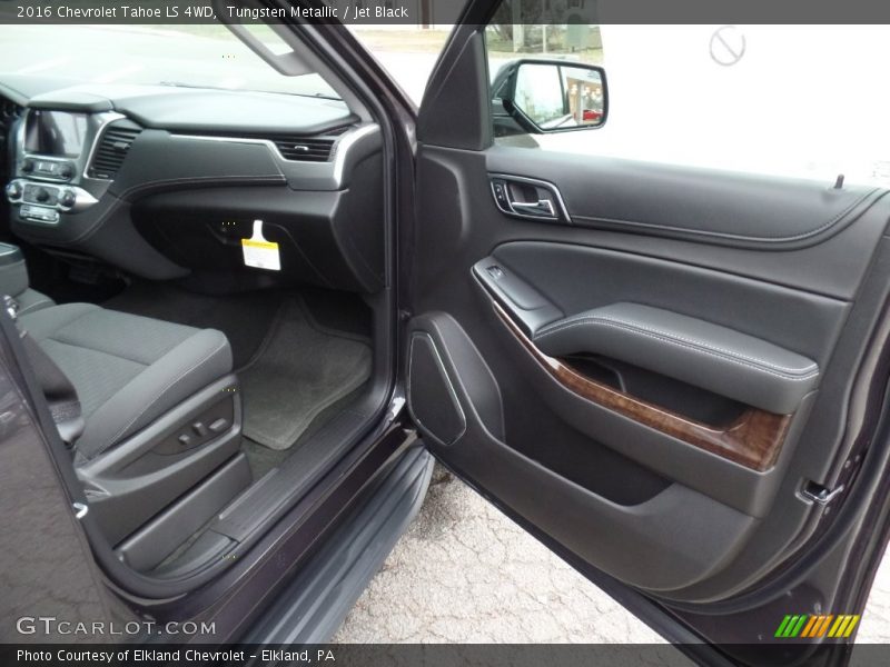 Tungsten Metallic / Jet Black 2016 Chevrolet Tahoe LS 4WD