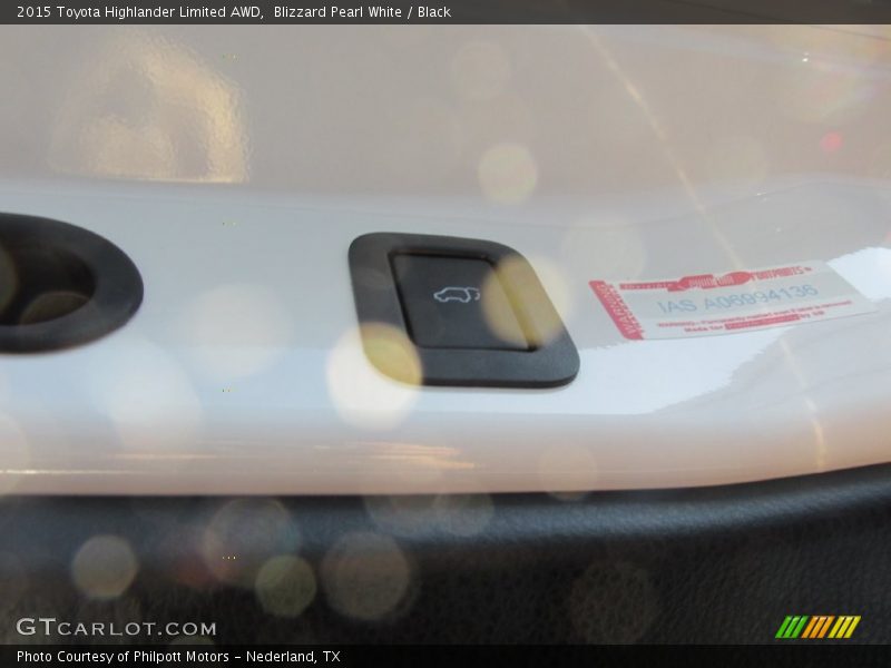 Blizzard Pearl White / Black 2015 Toyota Highlander Limited AWD