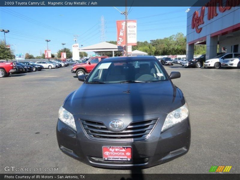 Magnetic Gray Metallic / Ash 2009 Toyota Camry LE