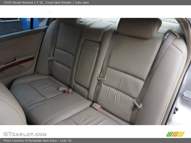 Coral Sand Metallic / Cafe Latte 2006 Nissan Maxima 3.5 SE