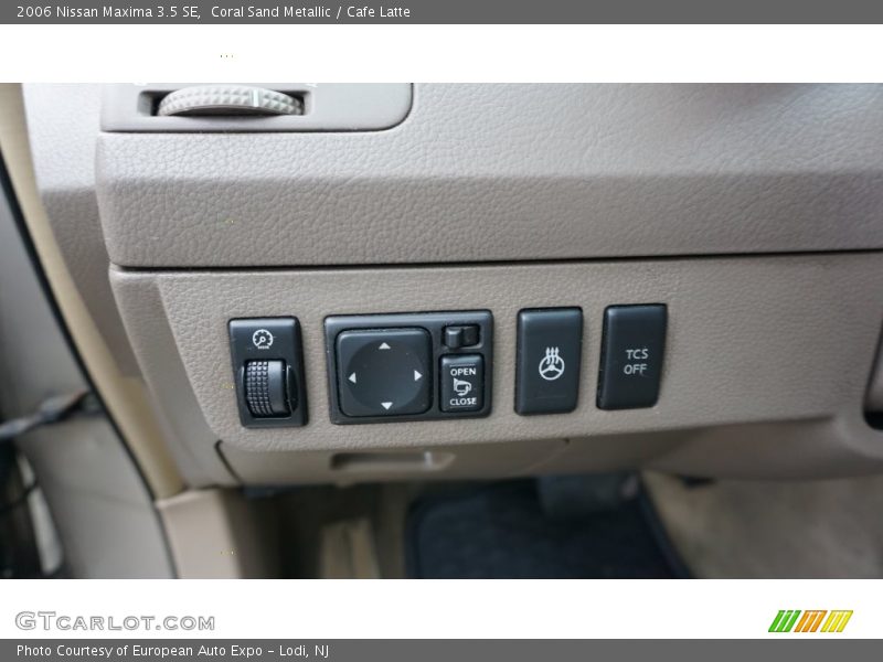 Coral Sand Metallic / Cafe Latte 2006 Nissan Maxima 3.5 SE