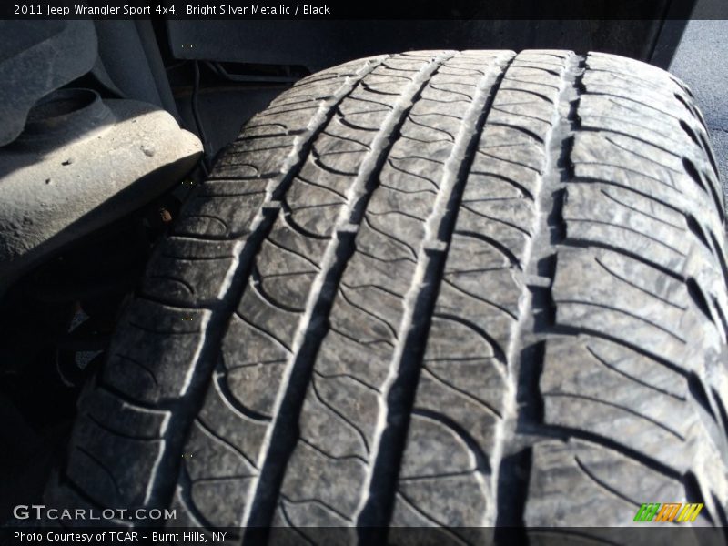 Bright Silver Metallic / Black 2011 Jeep Wrangler Sport 4x4