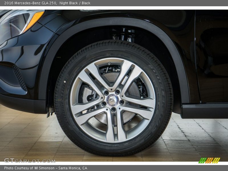 Night Black / Black 2016 Mercedes-Benz GLA 250