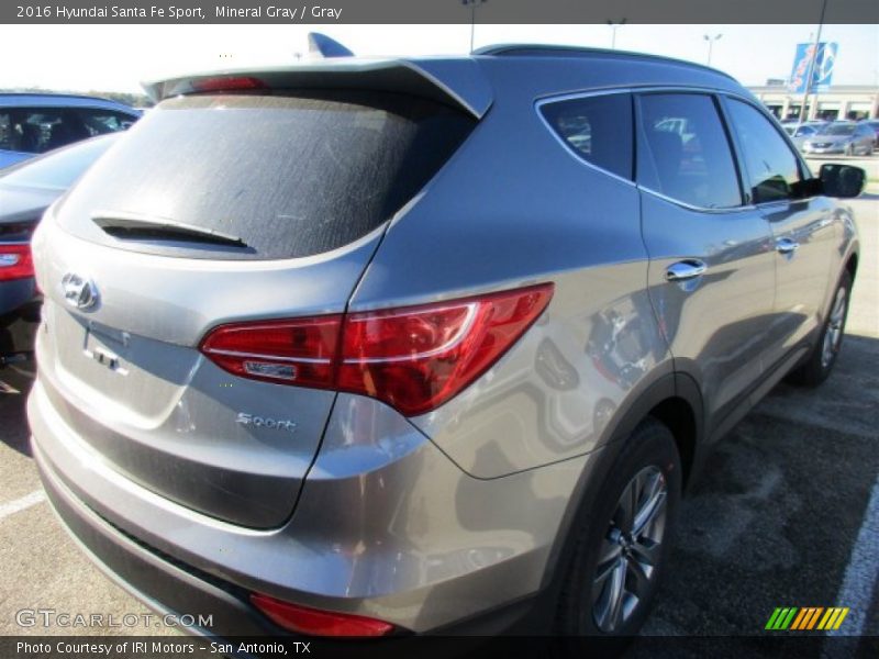 Mineral Gray / Gray 2016 Hyundai Santa Fe Sport