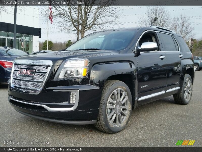 Front 3/4 View of 2016 Terrain Denali AWD