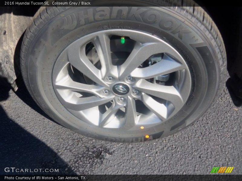 Coliseum Grey / Black 2016 Hyundai Tucson SE