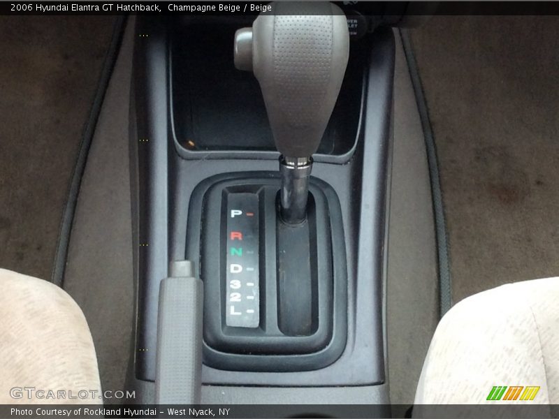 Champagne Beige / Beige 2006 Hyundai Elantra GT Hatchback