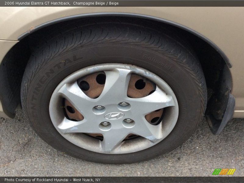 Champagne Beige / Beige 2006 Hyundai Elantra GT Hatchback