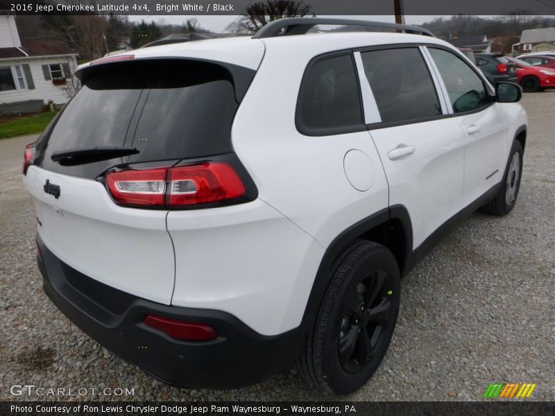 Bright White / Black 2016 Jeep Cherokee Latitude 4x4