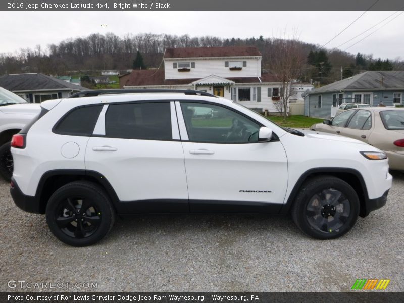 Bright White / Black 2016 Jeep Cherokee Latitude 4x4