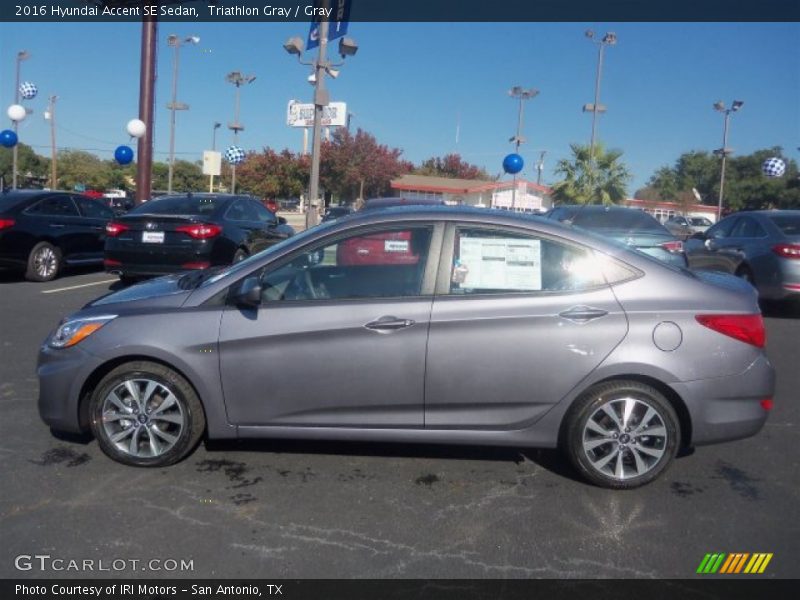  2016 Accent SE Sedan Triathlon Gray