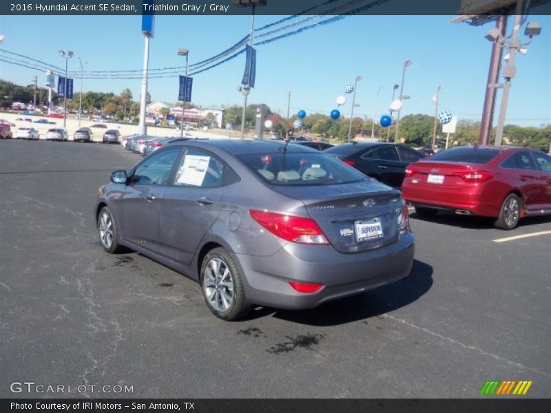 Triathlon Gray / Gray 2016 Hyundai Accent SE Sedan