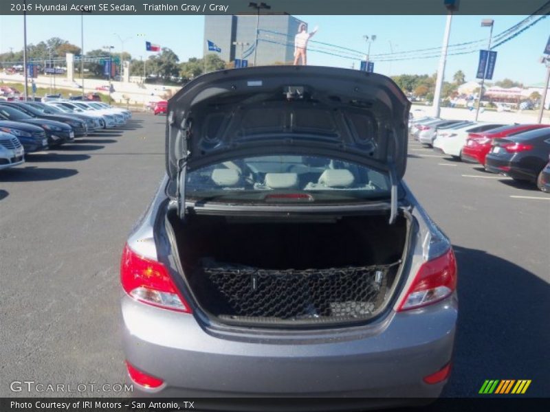 Triathlon Gray / Gray 2016 Hyundai Accent SE Sedan