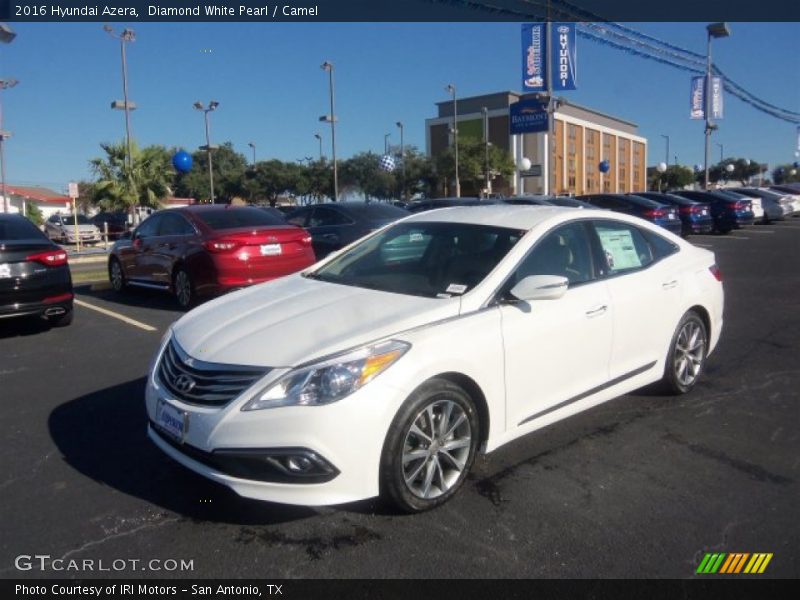 Diamond White Pearl / Camel 2016 Hyundai Azera