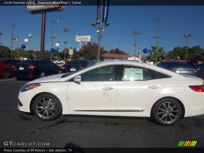 Diamond White Pearl / Camel 2016 Hyundai Azera