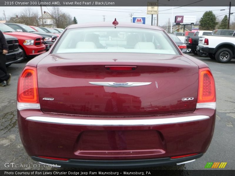 Velvet Red Pearl / Black/Linen 2016 Chrysler 300 Limited AWD