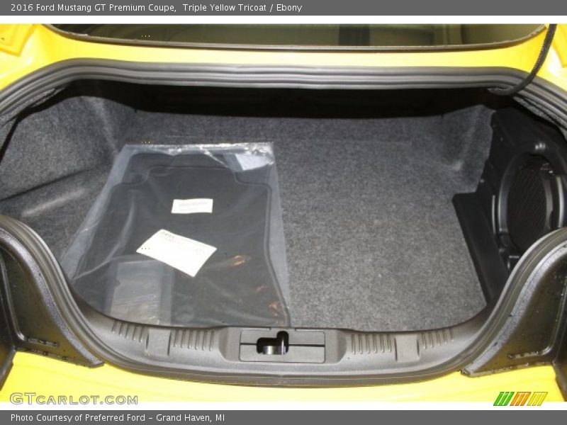 Triple Yellow Tricoat / Ebony 2016 Ford Mustang GT Premium Coupe