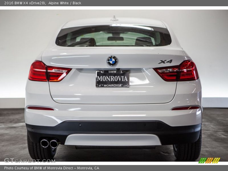 Alpine White / Black 2016 BMW X4 xDrive28i