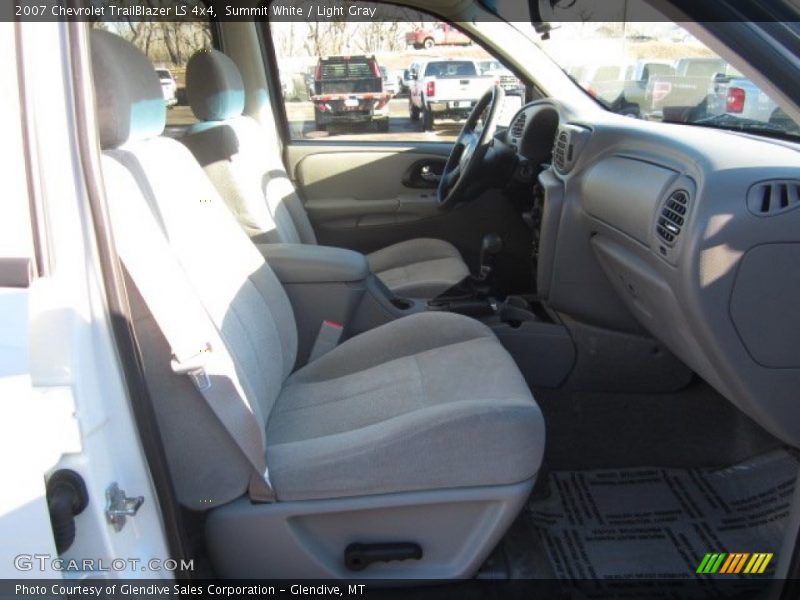 Summit White / Light Gray 2007 Chevrolet TrailBlazer LS 4x4