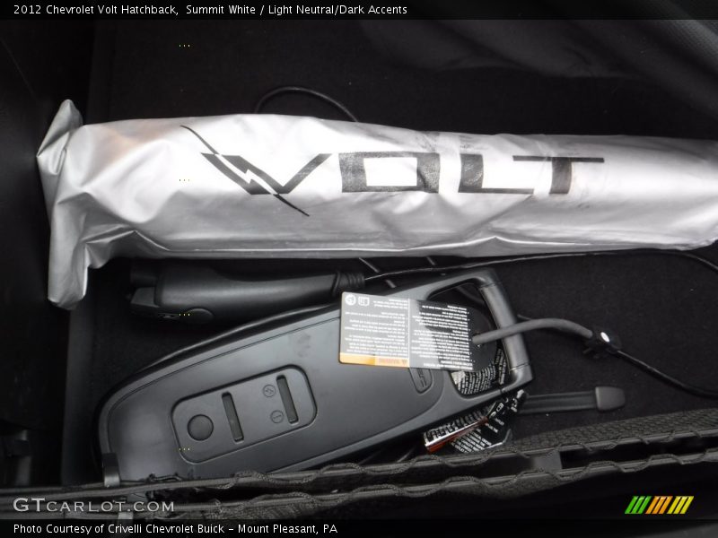 Summit White / Light Neutral/Dark Accents 2012 Chevrolet Volt Hatchback
