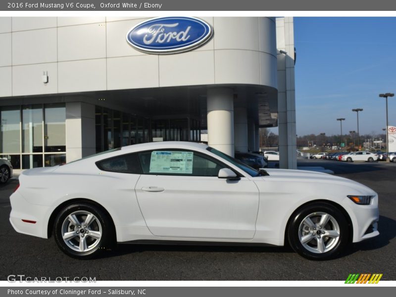 Oxford White / Ebony 2016 Ford Mustang V6 Coupe