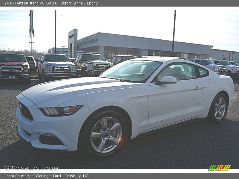 Oxford White / Ebony 2016 Ford Mustang V6 Coupe
