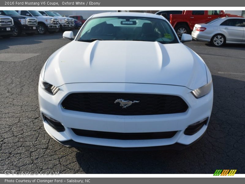 Oxford White / Ebony 2016 Ford Mustang V6 Coupe
