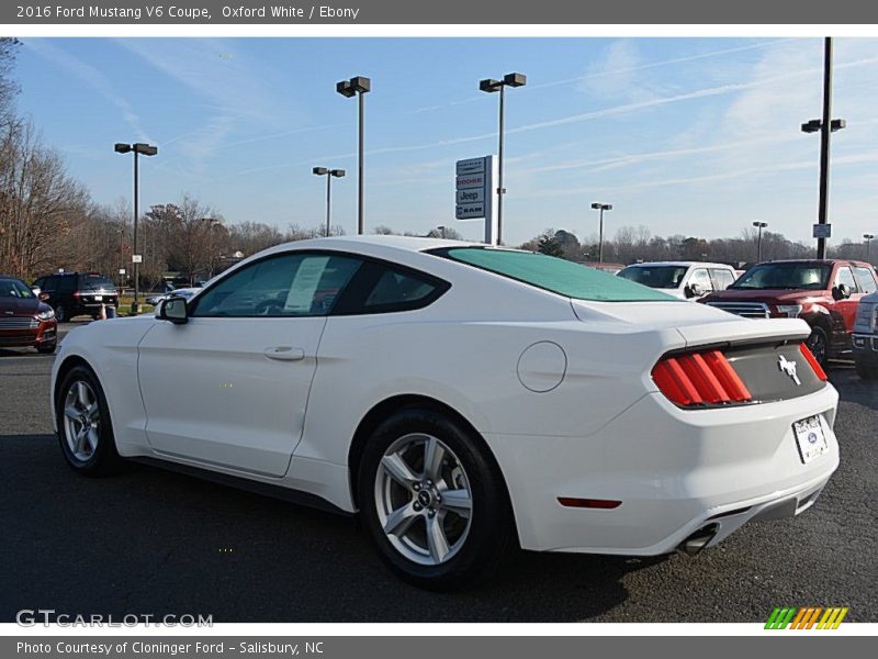 Oxford White / Ebony 2016 Ford Mustang V6 Coupe