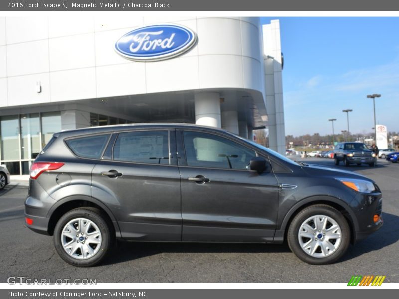 Magnetic Metallic / Charcoal Black 2016 Ford Escape S