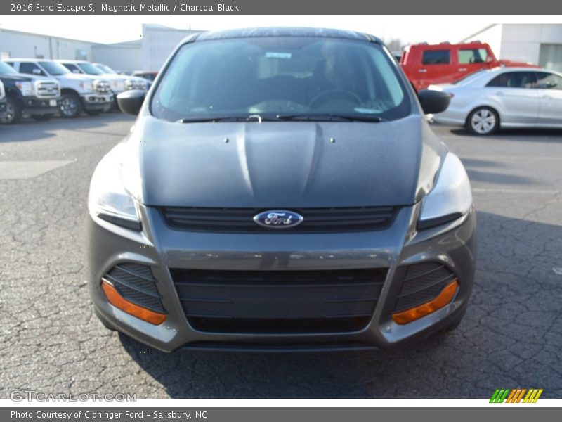 Magnetic Metallic / Charcoal Black 2016 Ford Escape S