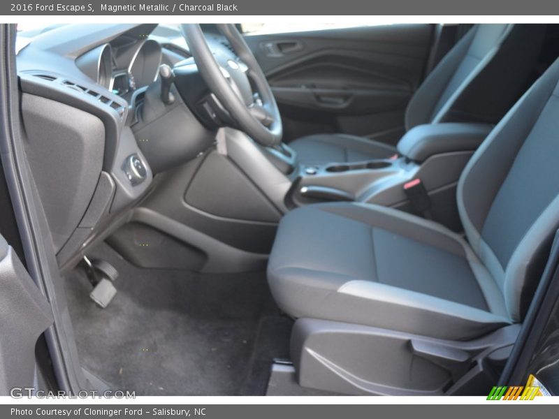 Magnetic Metallic / Charcoal Black 2016 Ford Escape S