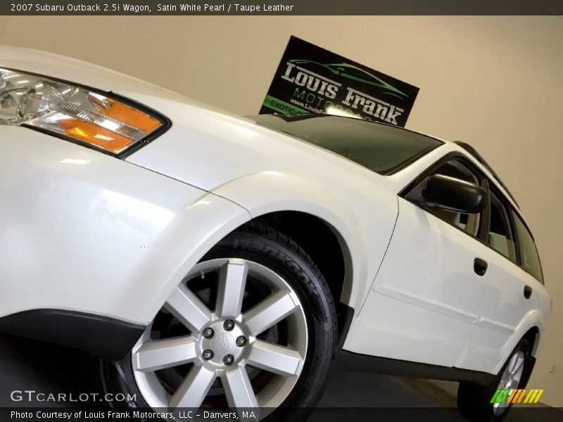 Satin White Pearl / Taupe Leather 2007 Subaru Outback 2.5i Wagon