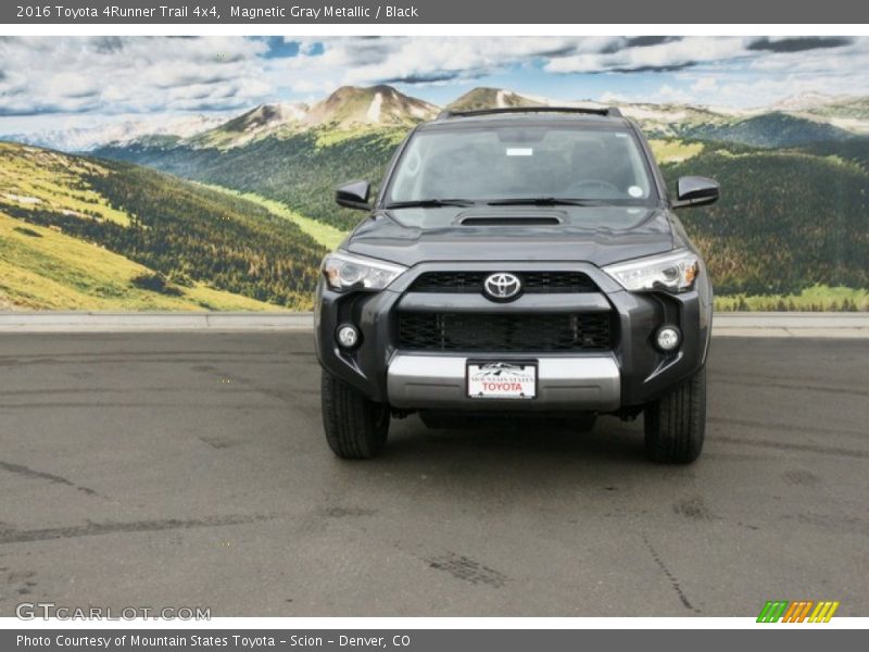 Magnetic Gray Metallic / Black 2016 Toyota 4Runner Trail 4x4