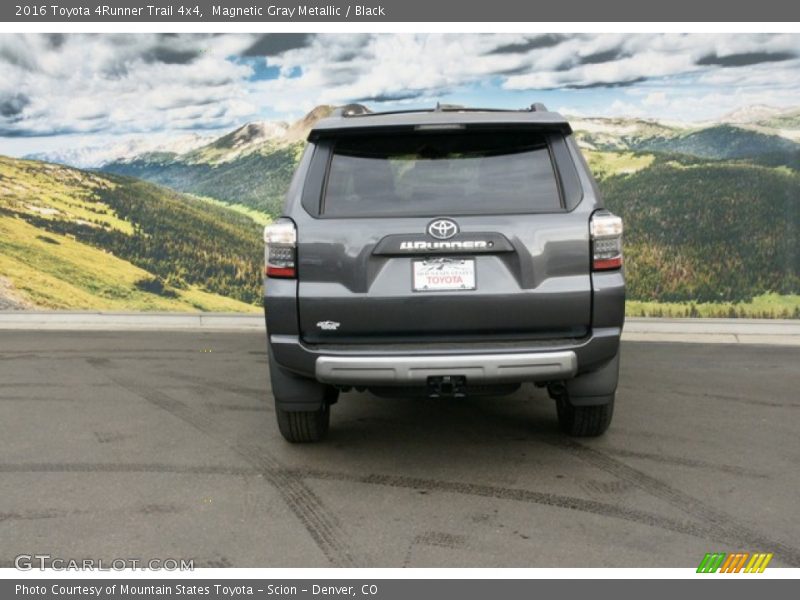 Magnetic Gray Metallic / Black 2016 Toyota 4Runner Trail 4x4