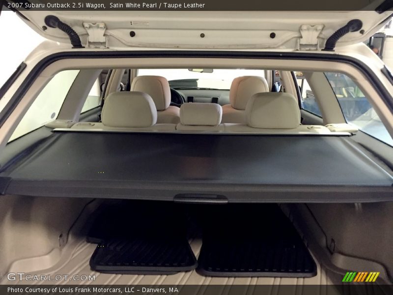 Satin White Pearl / Taupe Leather 2007 Subaru Outback 2.5i Wagon